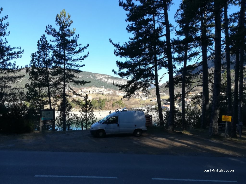 (04170) Saint-Julien-du-Verdon - D955 — foto 3