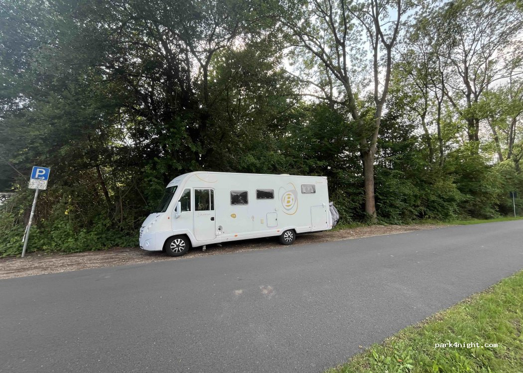 (31139) Hildesheim - 10 An den Sportplätzen — foto
