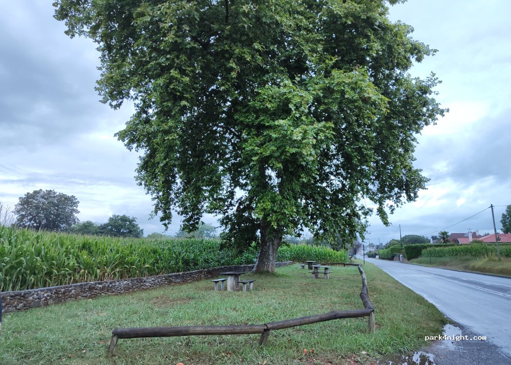 (64270) Carresse-Cassaber - 25 Route de Salies — foto