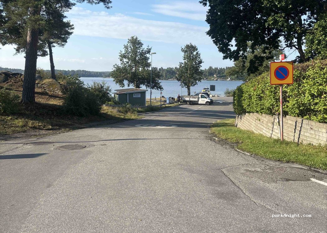 (184 51) Österskär - 90 Österskärsvägen — foto 4