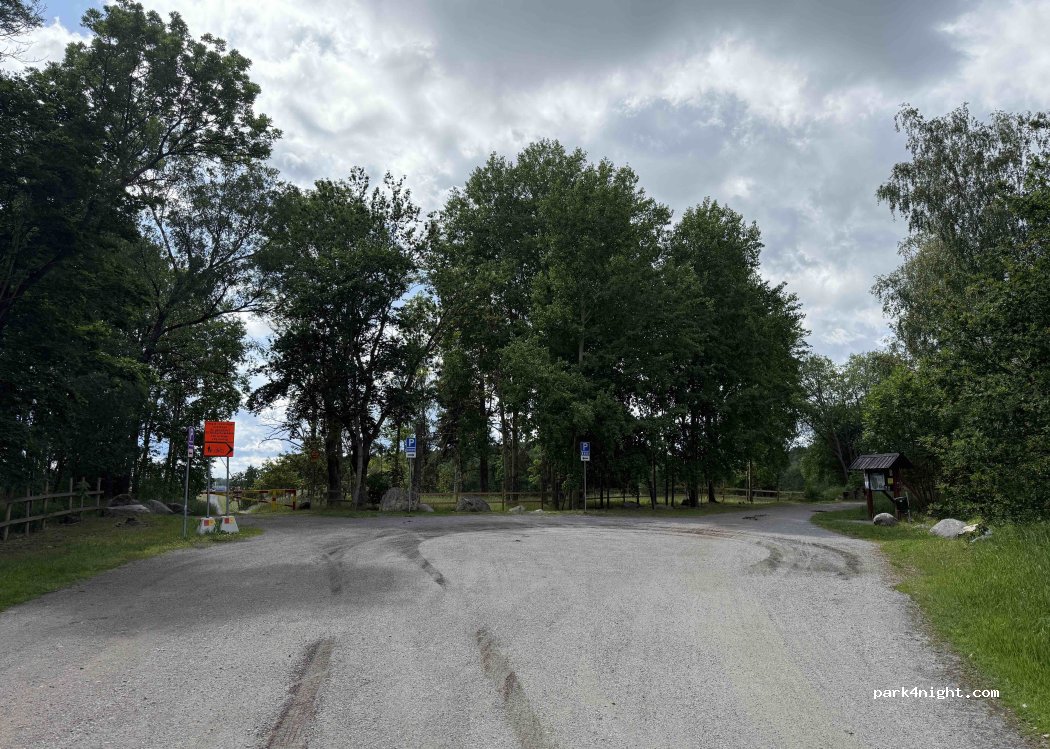 (177 47) Järfälla - Unnamed Road — foto