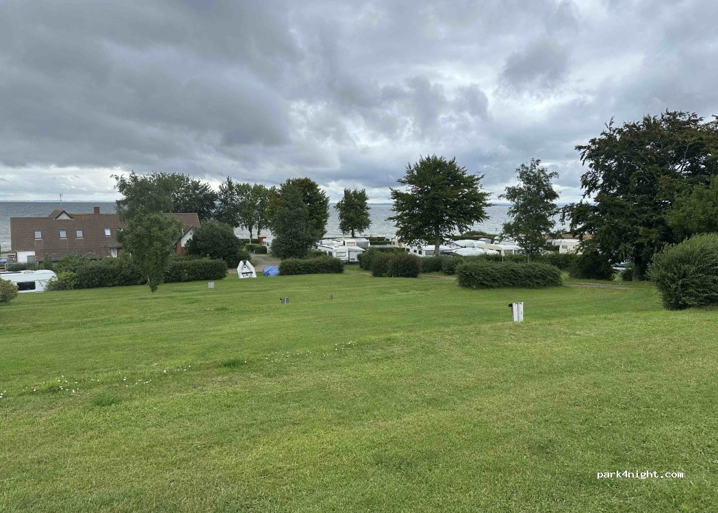 Lavensby Strand Camping — foto