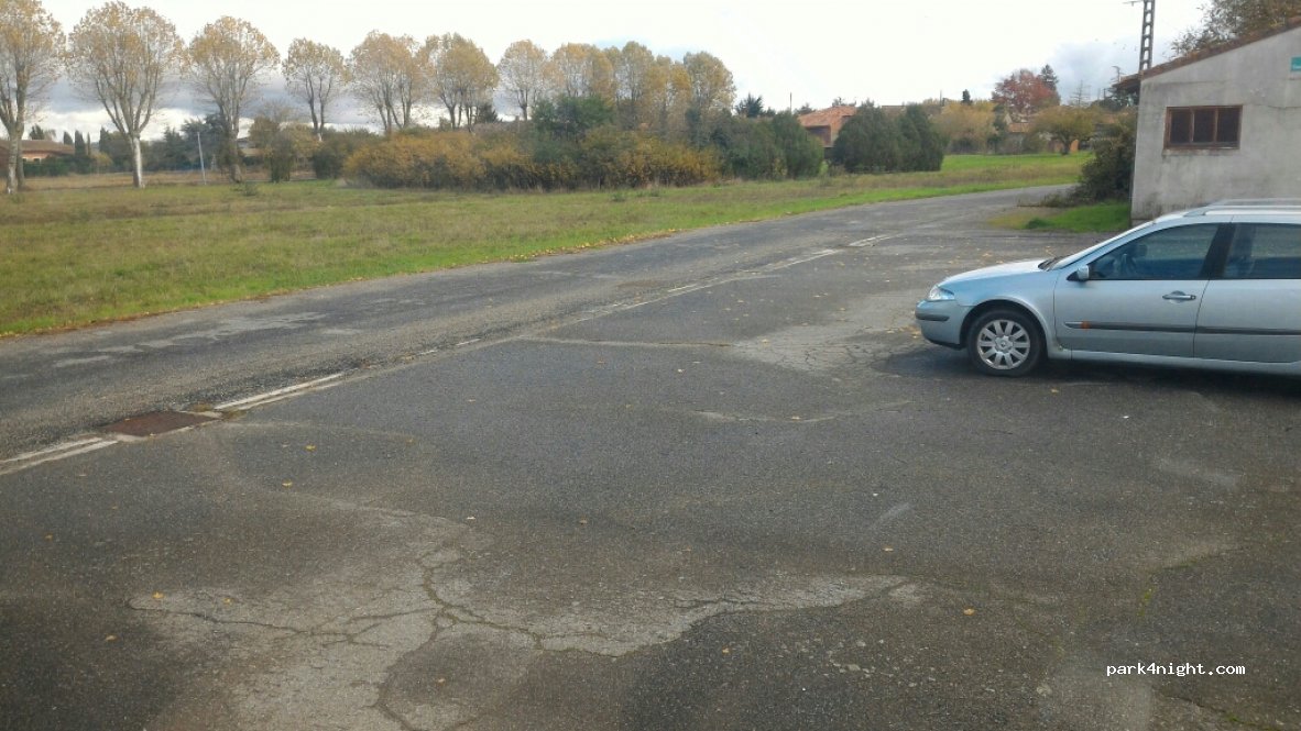 (09700) Saint-Quirc - 7 Chemin du Stade — foto 3