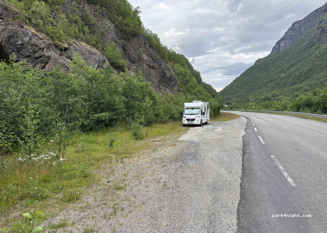 (9357) Tennevoll - Spansdalveien — foto 2