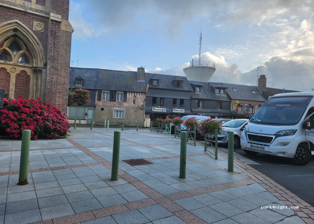 (14130) Saint-Gatien-des-Bois - Allée des Charmilles — foto