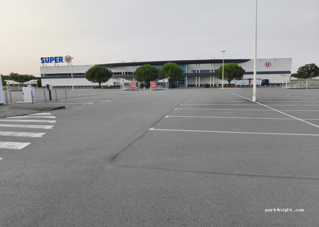 (44170) Nozay - Boulevard du Petit Versailles — foto 2