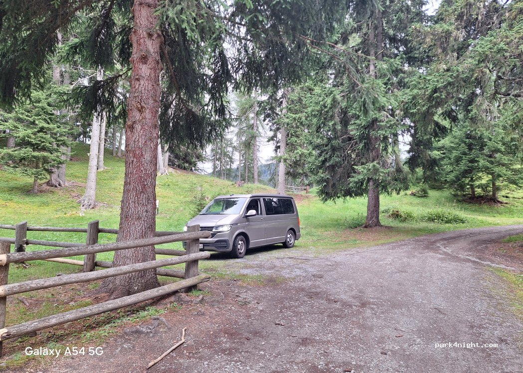 (39027) Graun - Curon Venosta - Altdorfstraße - Via Paese Vecchio — foto