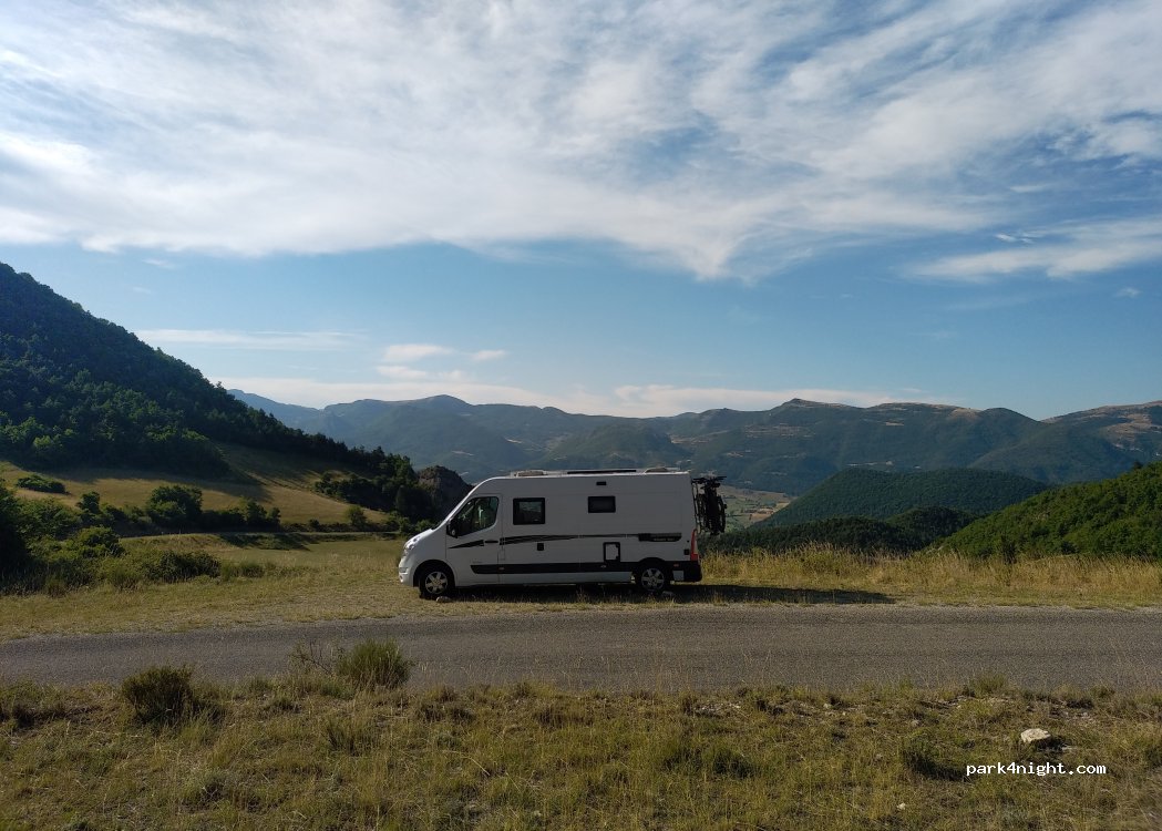 (26560) Izon-la-Bruisse - D 170 — foto
