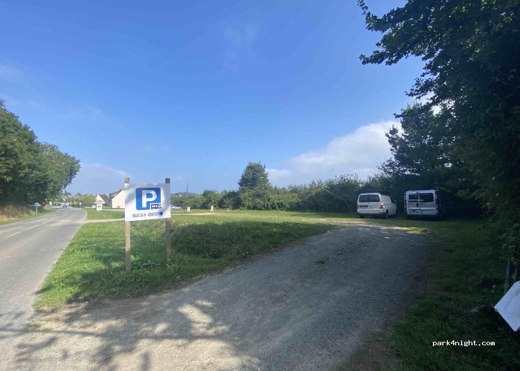 (35430) Saint-Suliac - D 7 — foto