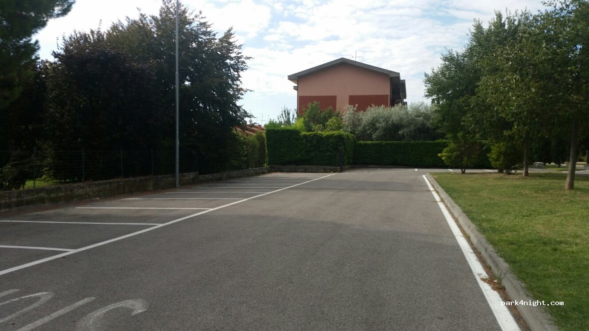 (25015) Desenzano del Garda - 98 Viale Rimembranze — foto