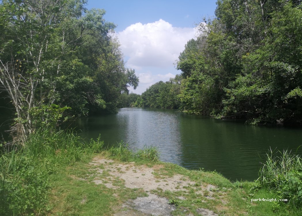 (24410) Parcoul-Chenaud - D 105 — foto 3