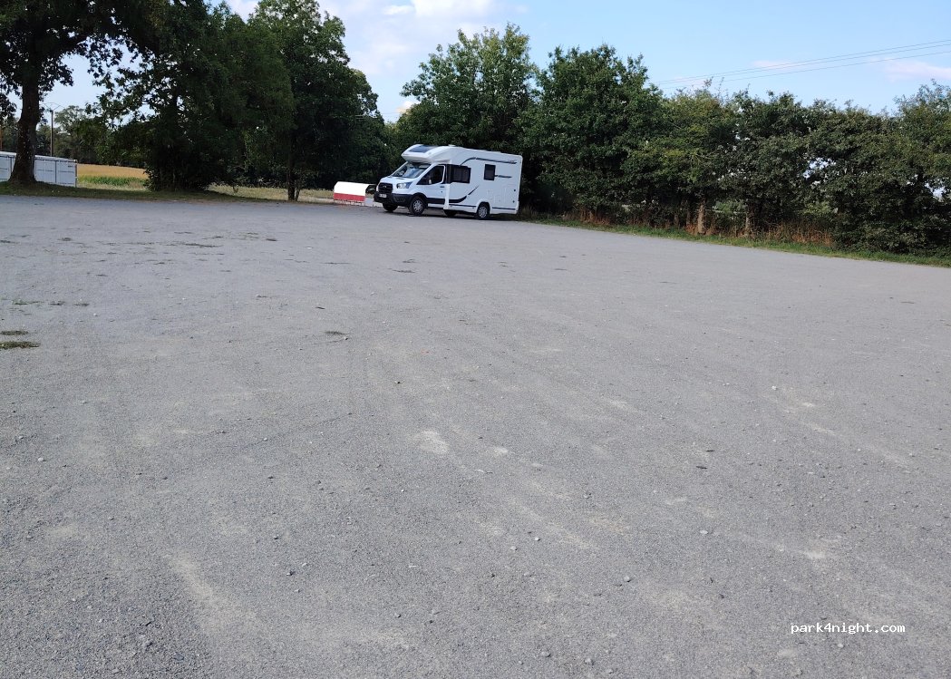 (35600) Bains-sur-Oust - — foto