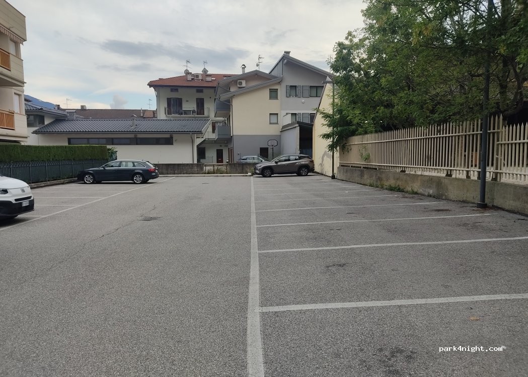 (38016) Mezzocorona - Via Romana — foto