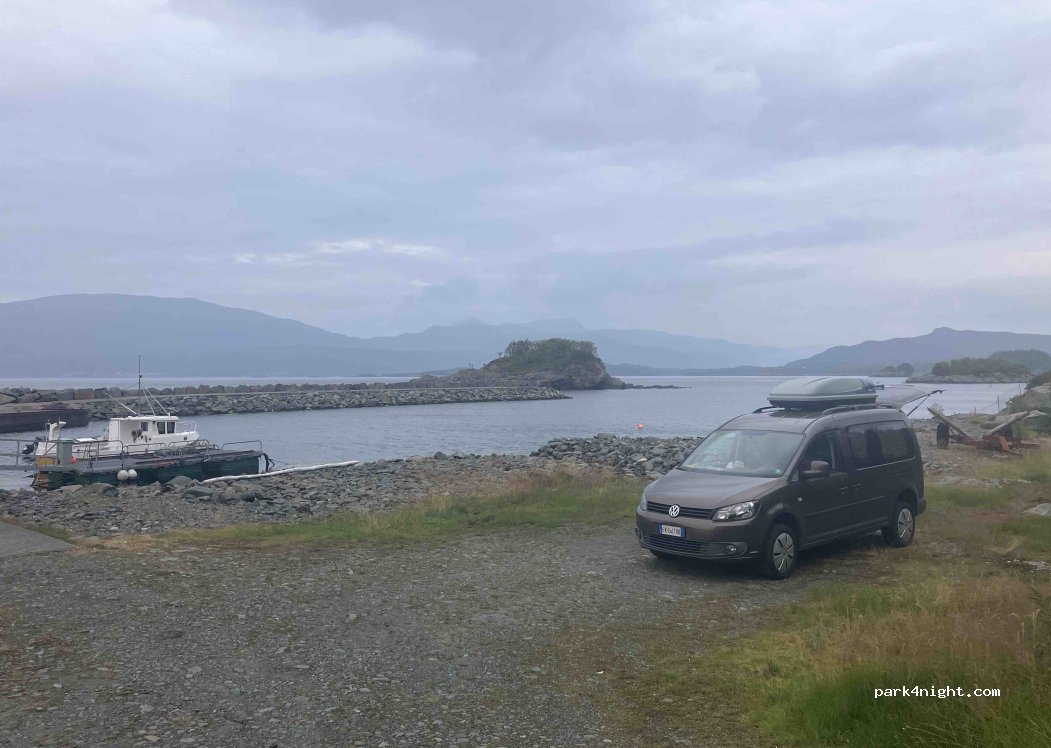 (6983) Stongfjorden - Stavestranda — foto
