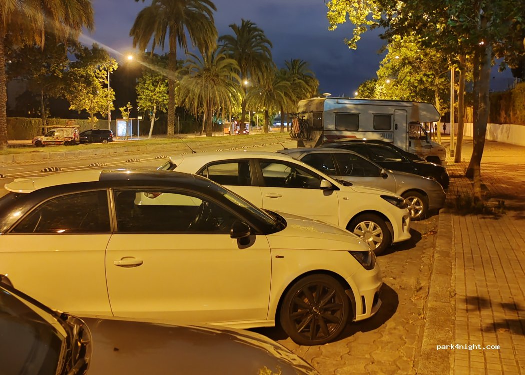 (08001) Barcelona - Avinguda del Doctor Marañón — foto 2
