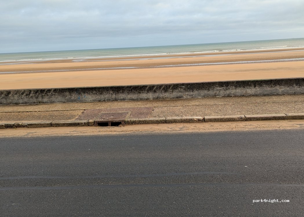 (14710) Vierville-sur-Mer - Boulevard de Cauvigny — foto 3