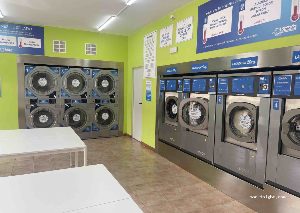 (39400) Los Corrales de Buelna - Avenida Cantabria — foto