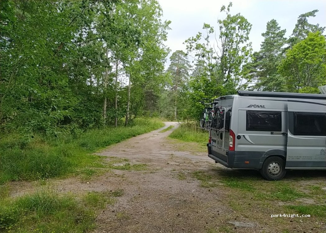 (611 95) Buskhyttan - Bogslötsvägen — foto
