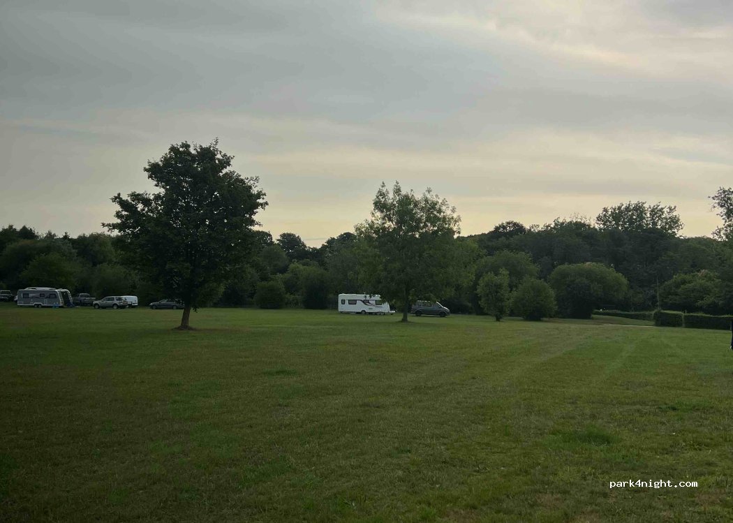 Home Farm Fishery and Campsite — foto