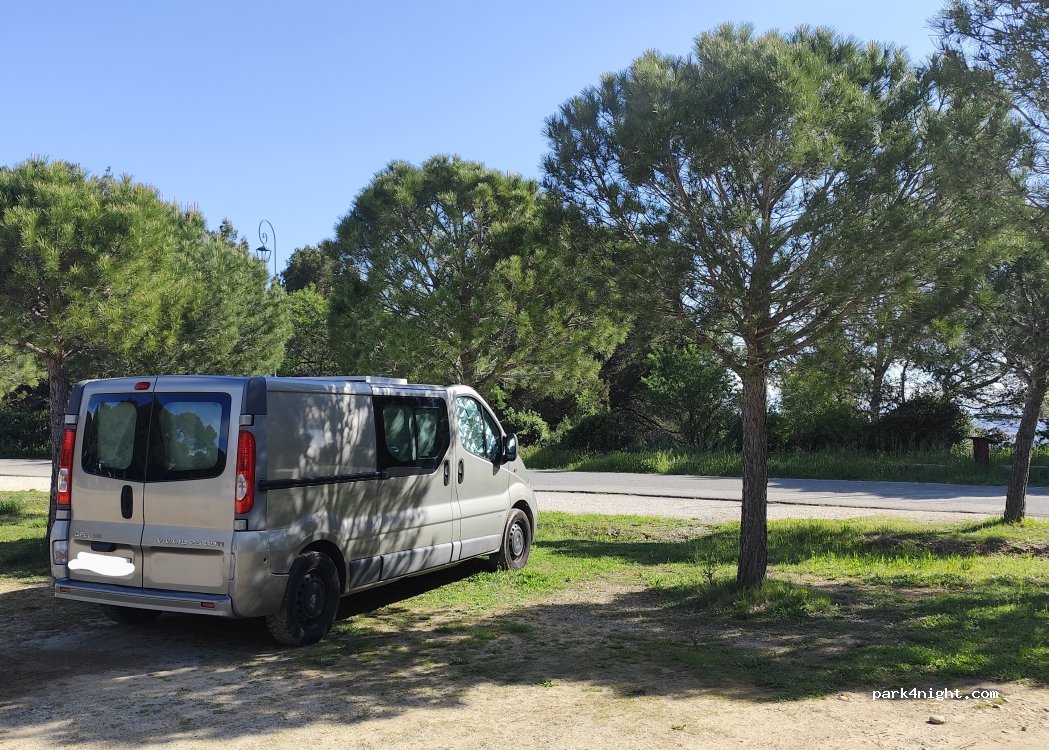 (84470) Châteauneuf-de-Gadagne - Avenue Voltaire Garcin — foto 4