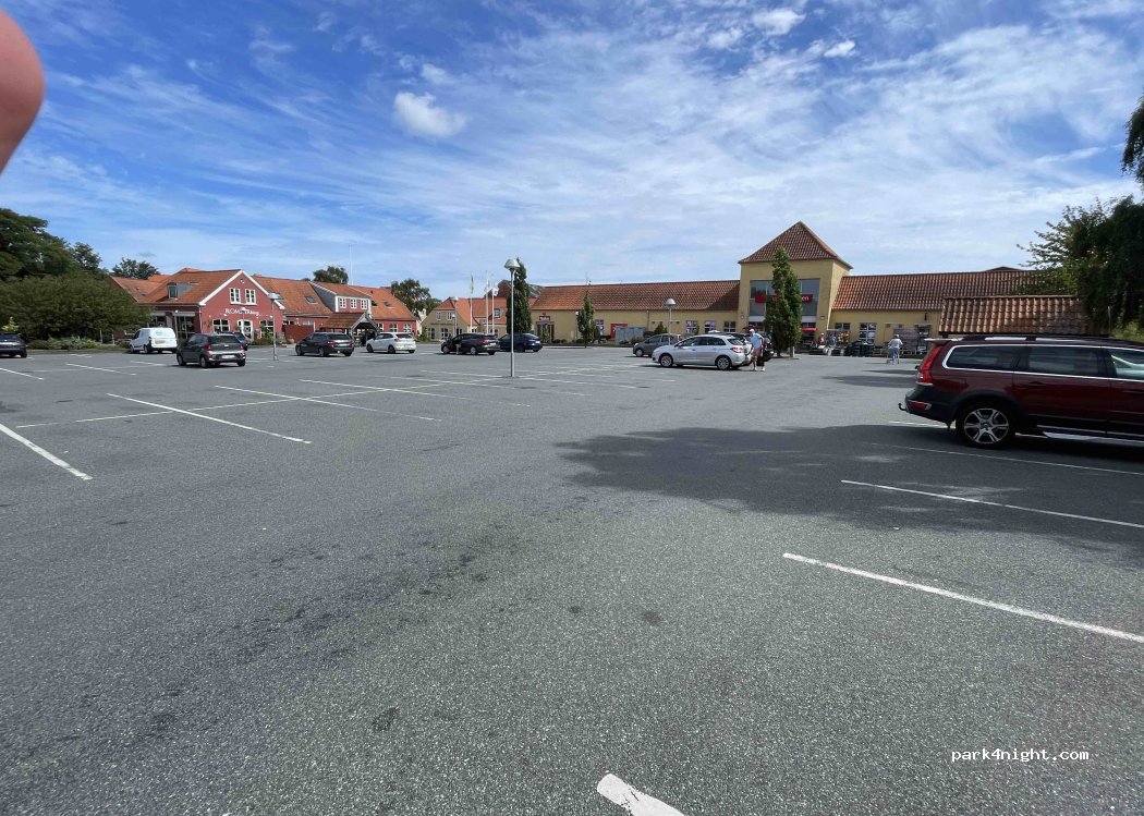 (9300) Sæby - Henrik Nielsens Plads — foto