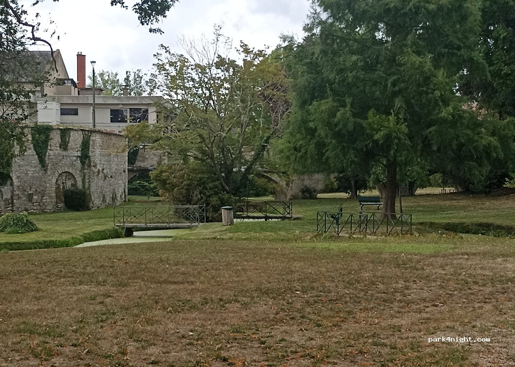 (18150) La Guerche-sur-l'Aubois - Quai de Bures sur Dives — foto 5