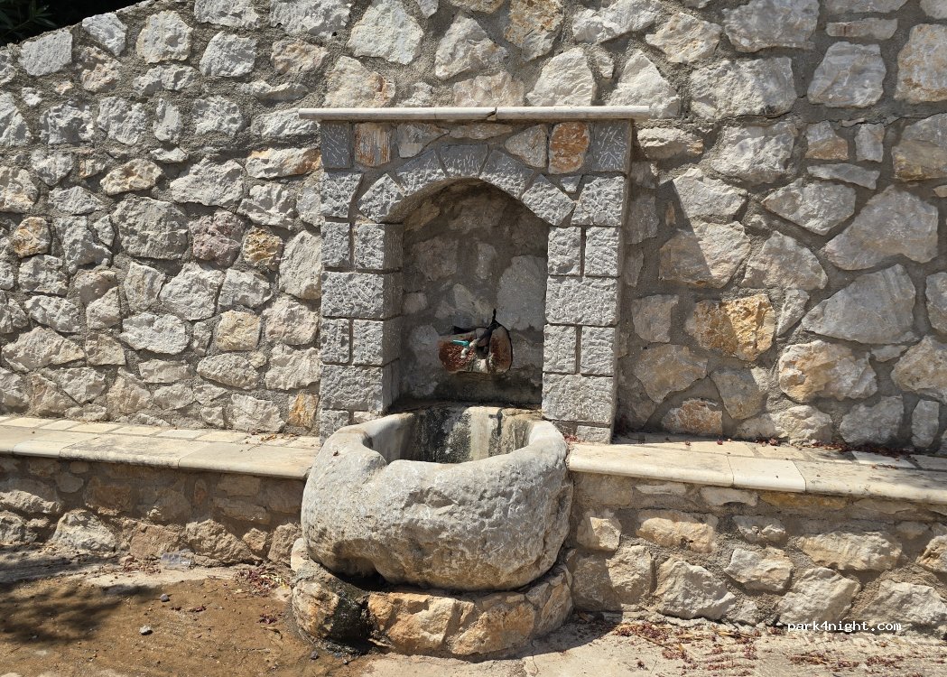 (180 20) Municipal Unit of Epidavros - Unnamed Road — foto