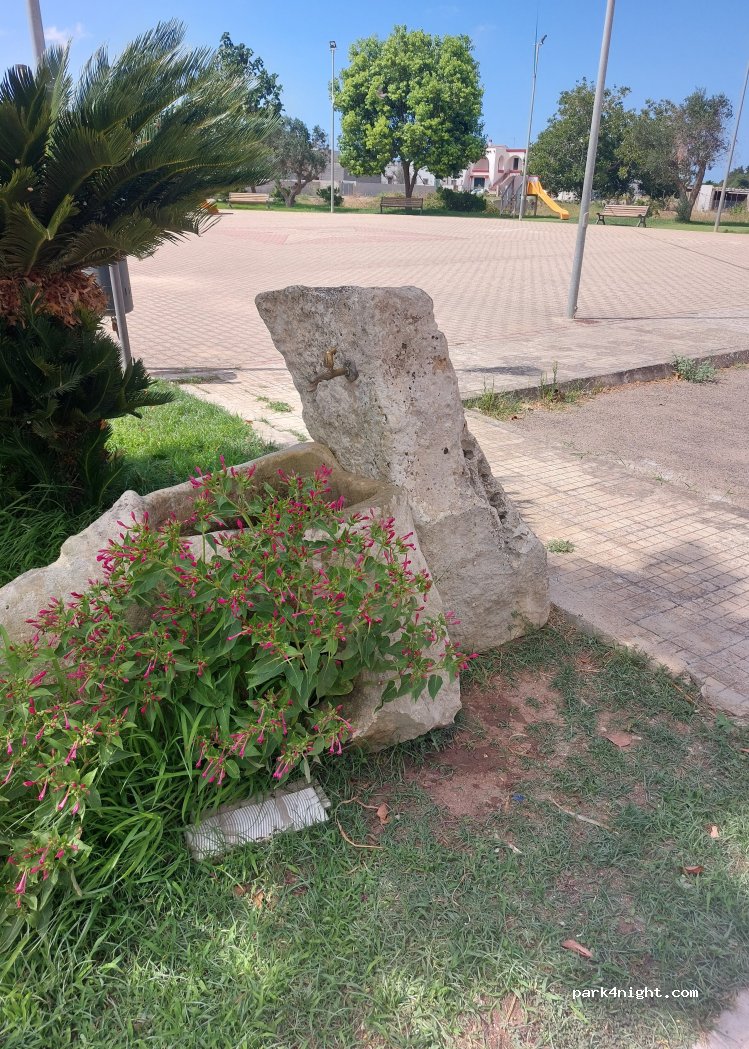 (73027) Santa Cesarea Terme - Via Sant' Antonio — foto