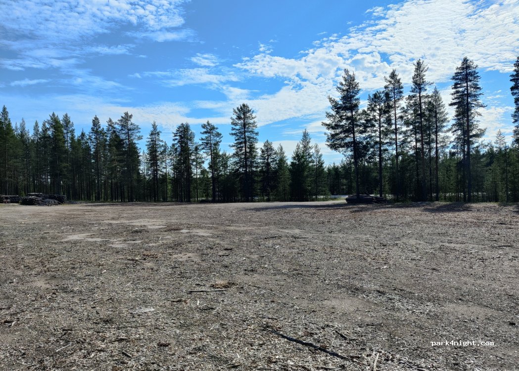 () Rovaniemi - Ounasjoen itäpuolentie — foto