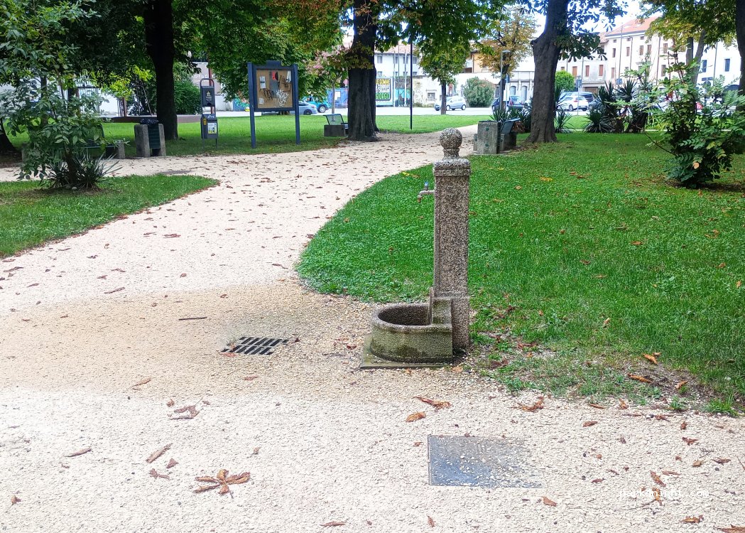 (33033) Codroipo - Piazza Giardini Pubblici — foto 2
