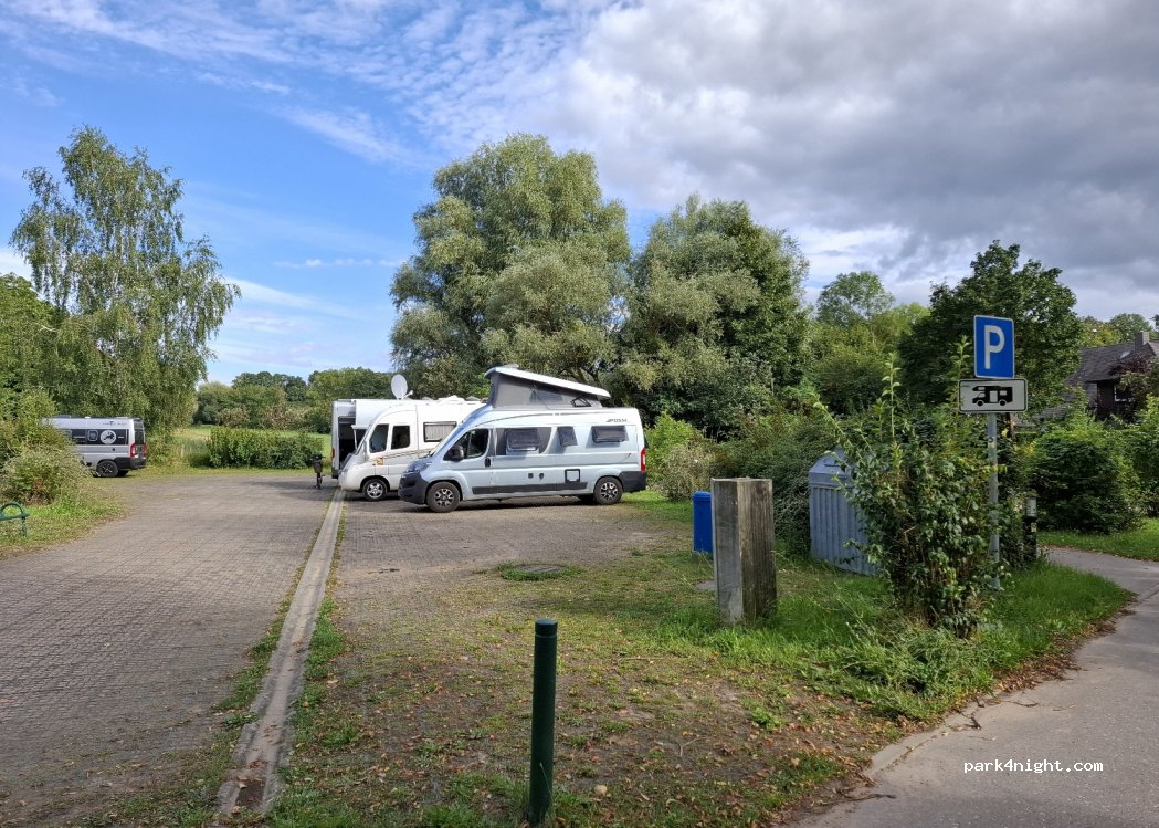Wohnmobilstellplatz Klein nemerow — foto 3