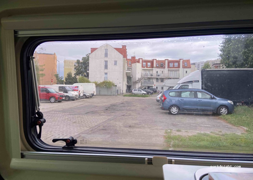 (72-600) Świnoujście - Hugona Kołłątaja — foto 2