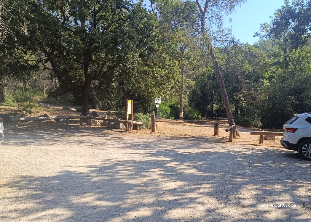 (06560) Valbonne - Piste du Moulin de l'Ange — foto 2