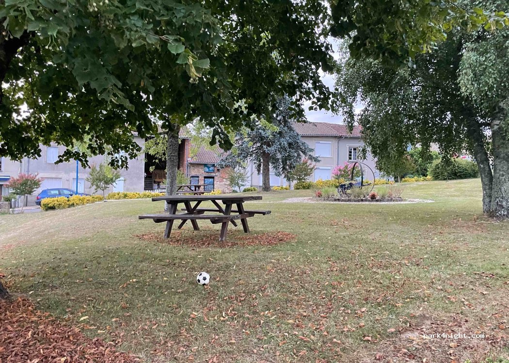 (87150) Champagnac-la-Rivière - Route de Grateloube — foto 4