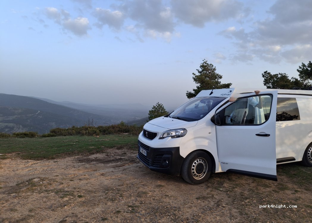 (42169) Lumbreras de Cameros - Carretera del puerto de Piqueras — foto
