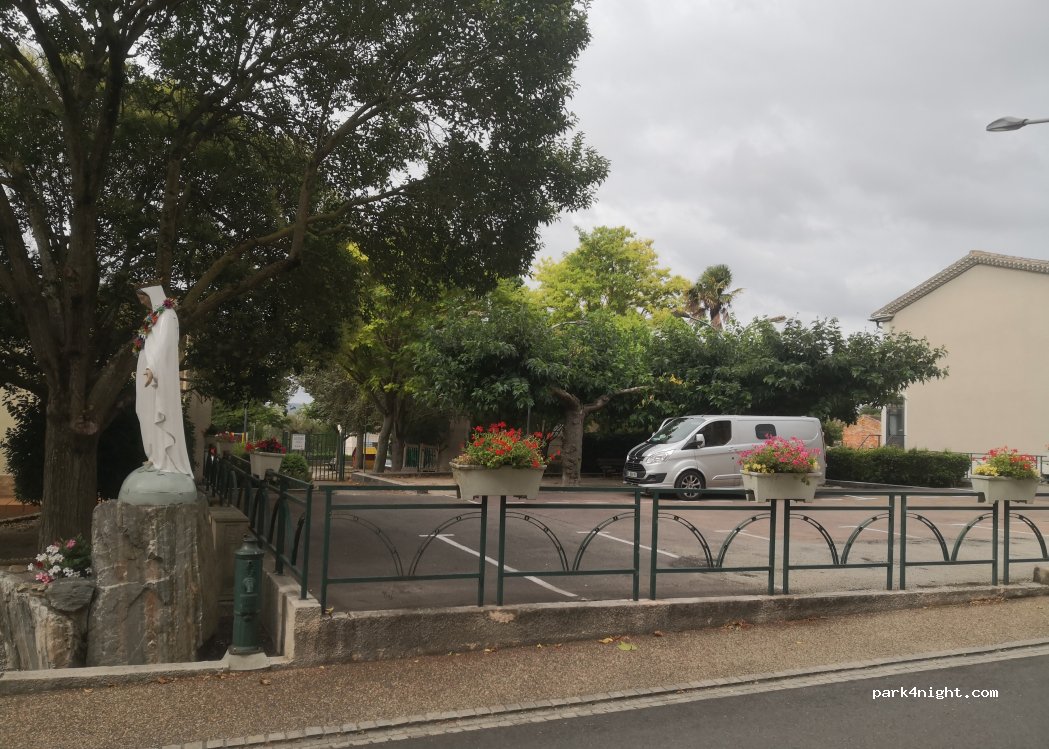 (11400) Saint-Martin-Lalande - Place de l'Église — foto 2
