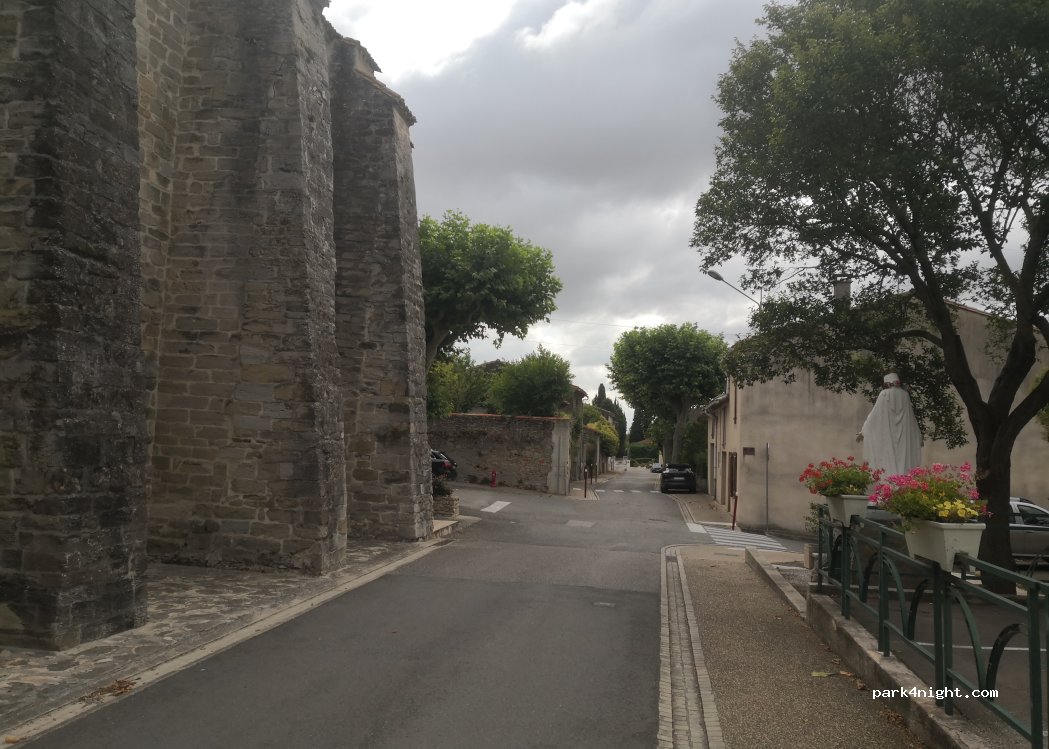 (11400) Saint-Martin-Lalande - Place de l'Église — foto 3