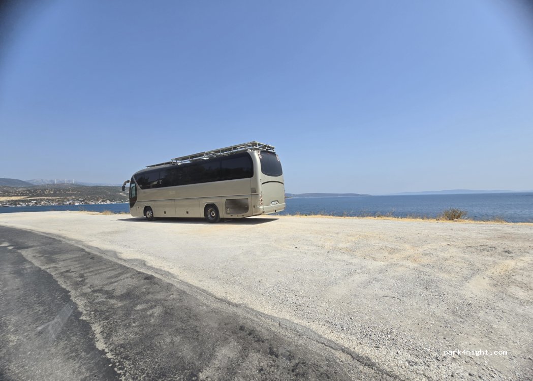 (35433) Balıklıova Mahallesi - Gülbahçe Caddesi — foto