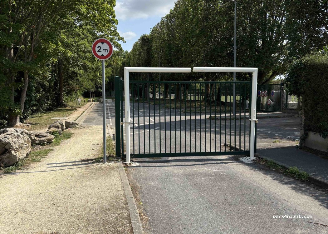 (95310) Saint-Ouen-l'Aumône - Quai de Halage — foto 2