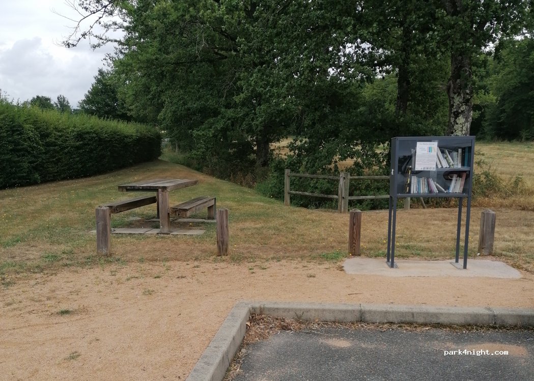 (63290) Puy-Guillaume - Rue Calmette — foto