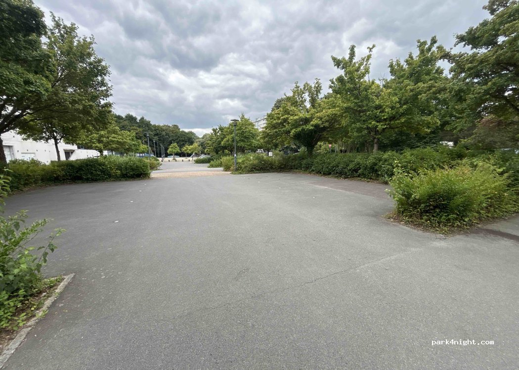 (35703) Rennes - Avenue des Gayeulles — foto