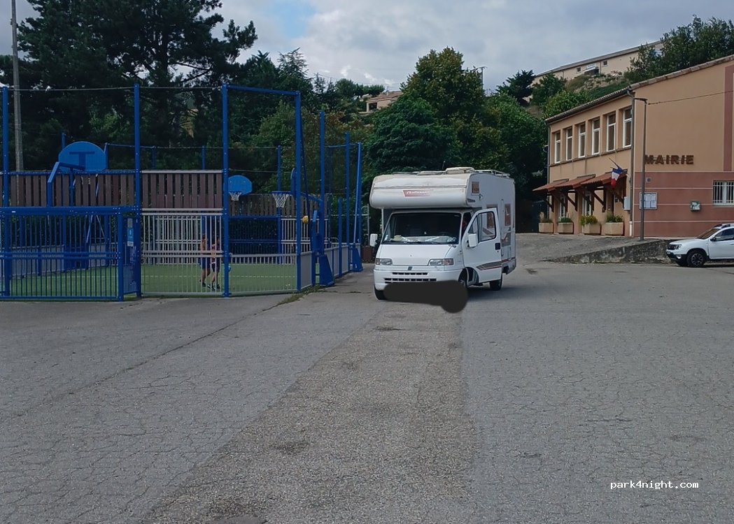 (07440) Saint-Sylvestre - Place La Mairie — foto 2