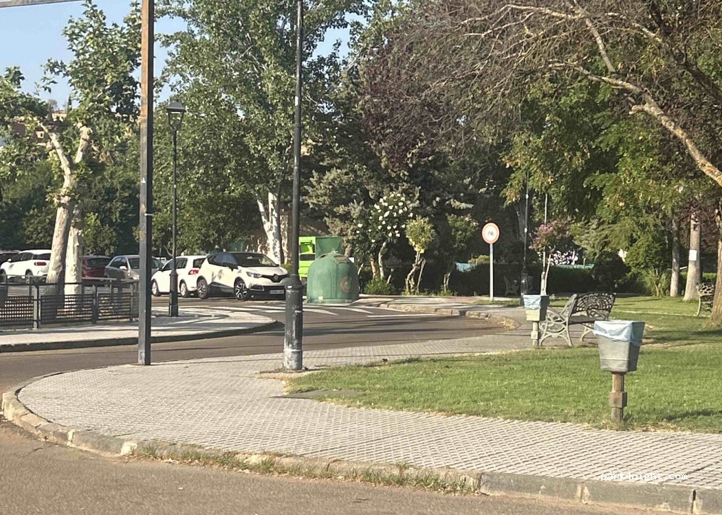 (06830) Alange - Paseo Huertas — foto