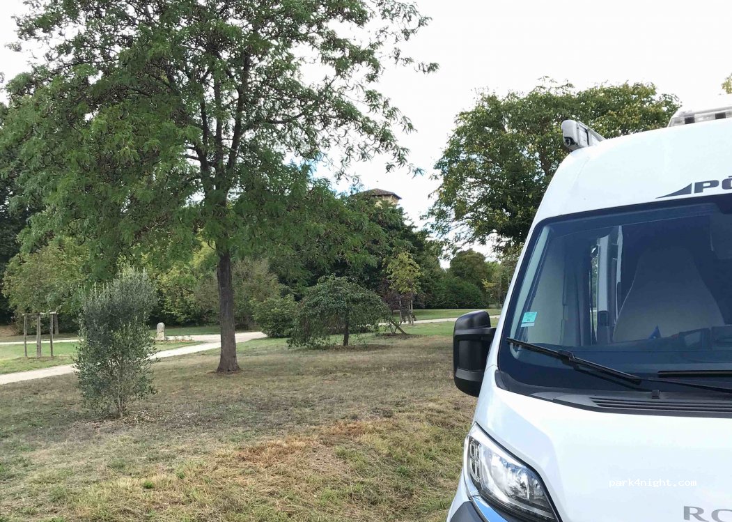(32000) Auch - 12 Rue du Professeur Ramon — foto 3