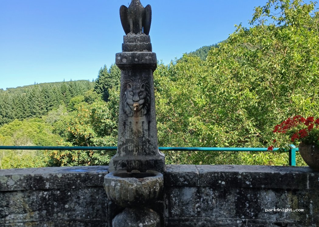 (55038) San Romano in Garfagnana - Piazza San Lorenzo — foto