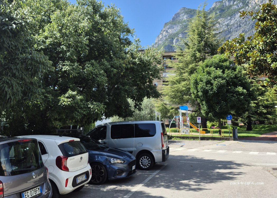 (38066) Riva del Garda - Via Martini — foto