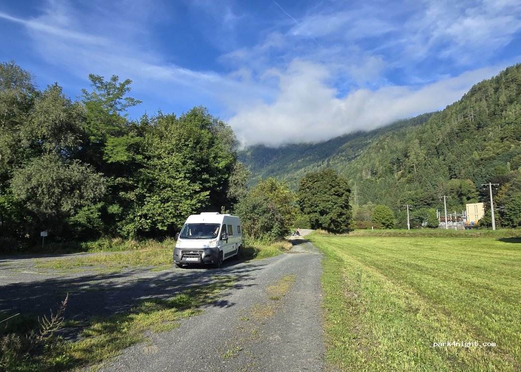 (9813) Lurnfeld - Waldweg — foto 3