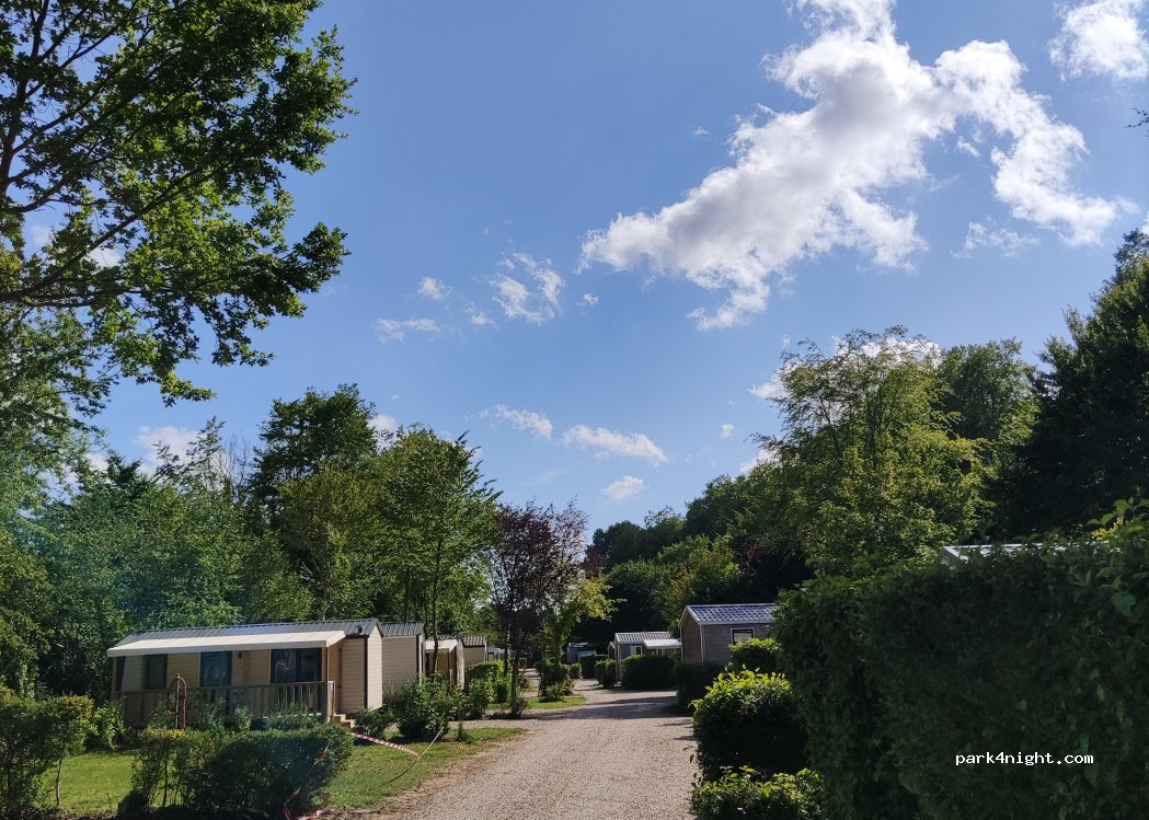 Camping Le Val De Trie — foto