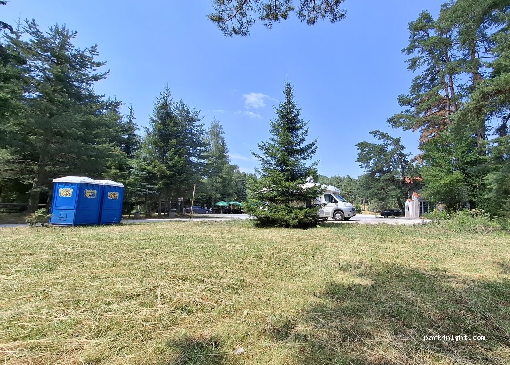 (4550) Sv. Konstantin - Unnamed Road — foto