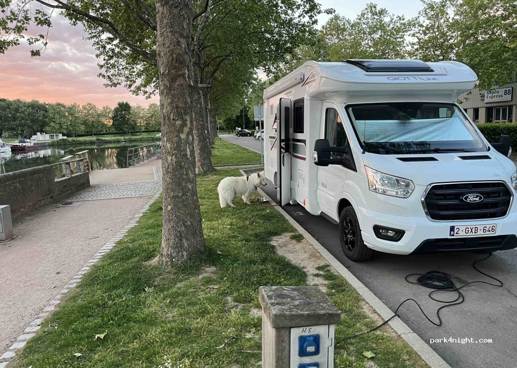 (88000) Épinal - 48 Quai de Dogneville — foto 5